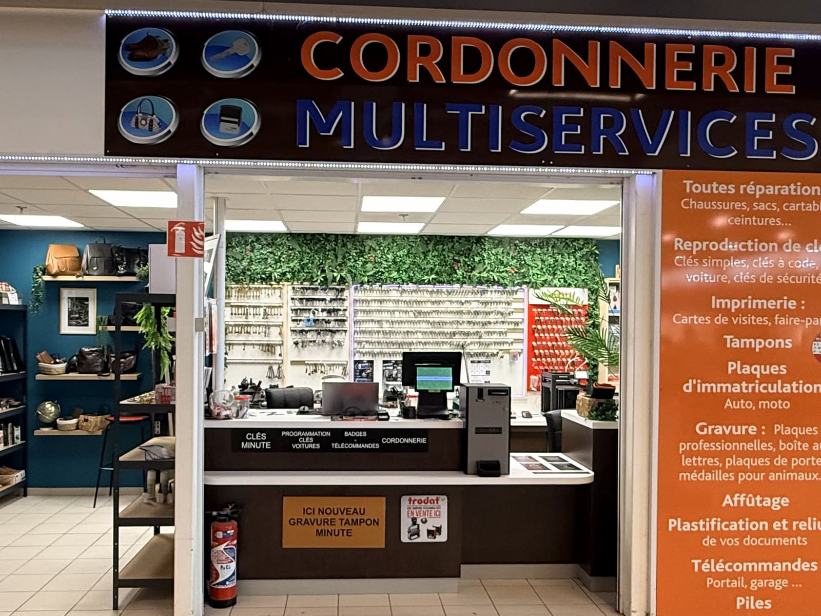 Façade de la boutique Cordonnerie Multiservices à Saint-Georges-de-Reneins